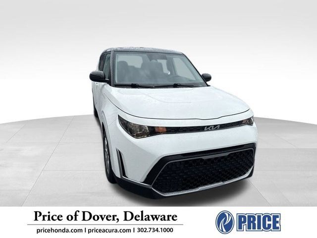 Used 2024 Kia Soul S FWD image 1