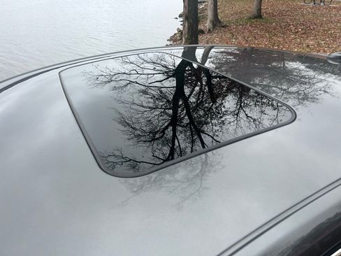 Used 2018 Ford Fusion Titanium image 27