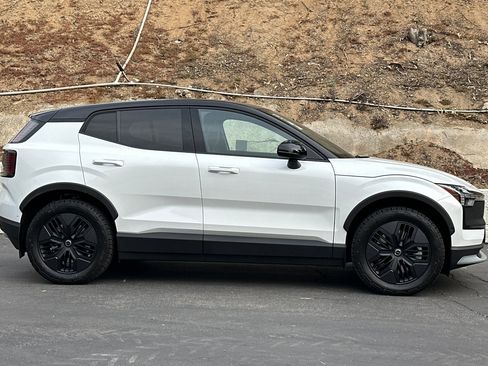 New 2026 Volvo EX30 Cross Country Ultra w/ Protection Package image 4