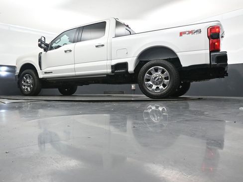 Used 2025 Ford F250 Lariat w/ Lariat Ultimate Package image 40
