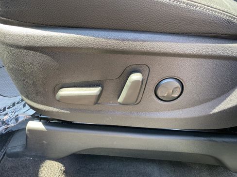 Used 2022 Hyundai Palisade SEL w/ Premium Package image 13