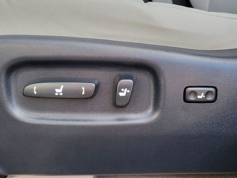 Used 2013 Lexus RX 450h FWD image 12