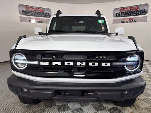 Used 2024 Ford Bronco Outer Banks image 9