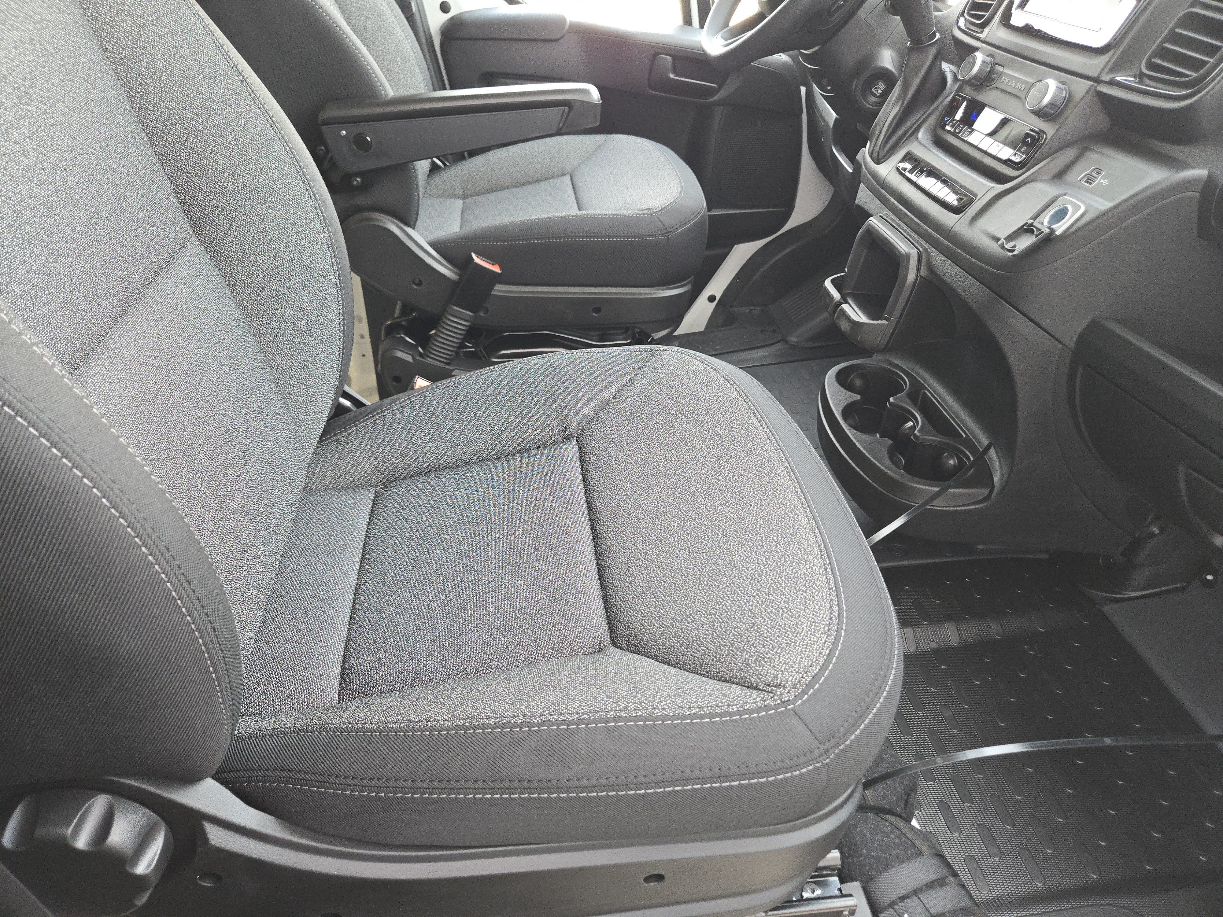 New 2026 RAM ProMaster 2500 w/ Convenience Group FWD image 11