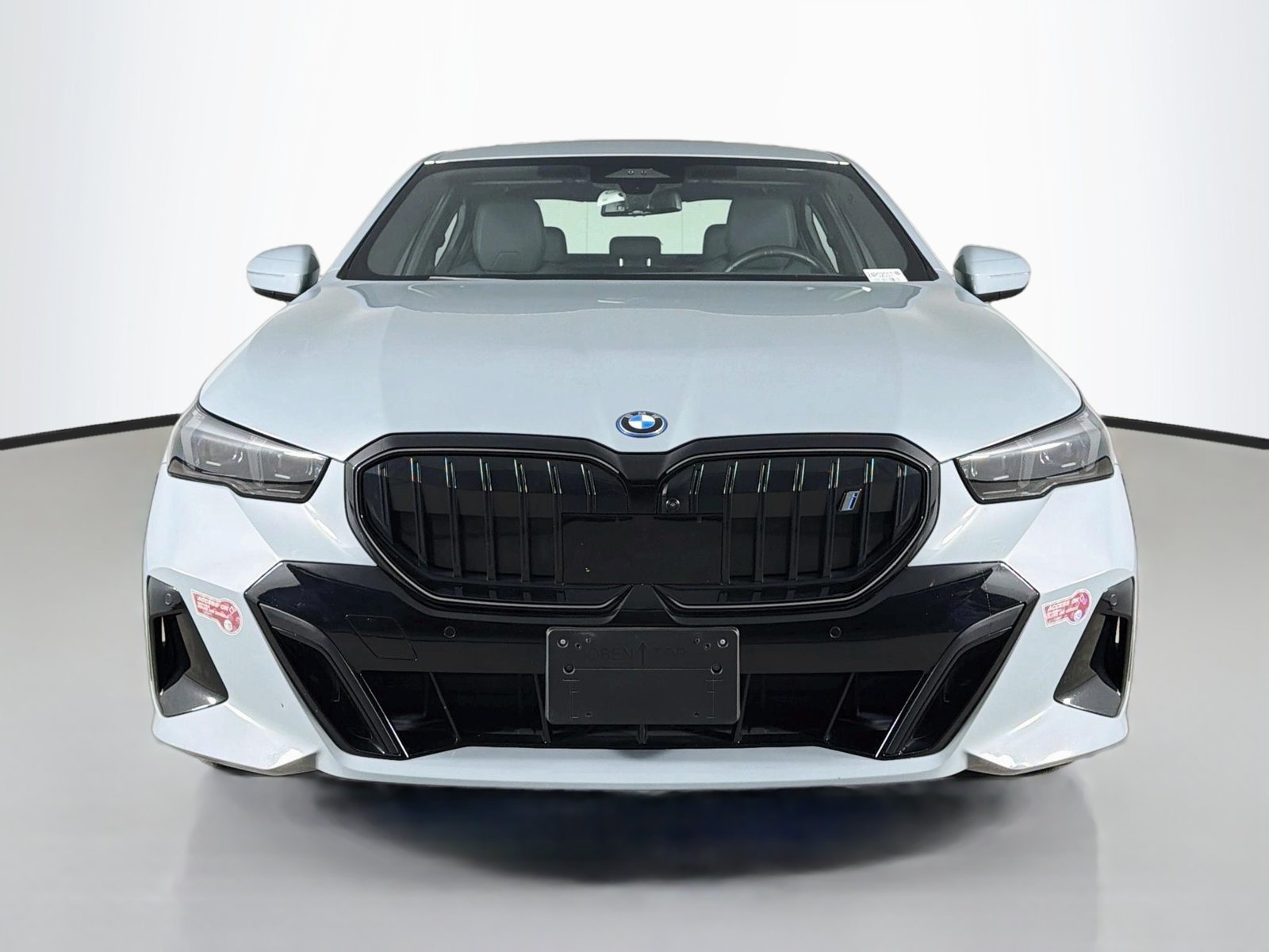 Certified 2024 BMW i5 eDrive40i w/ M Sport Package RWD image 2