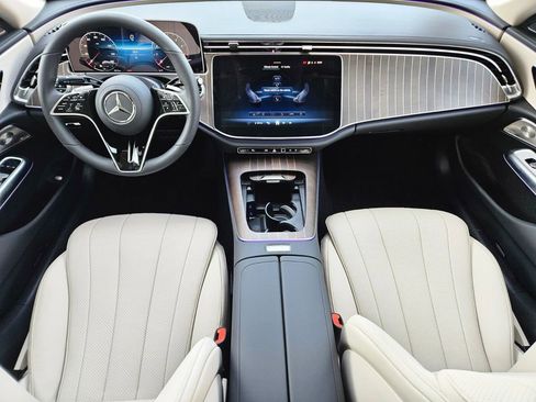 New 2026 Mercedes-Benz E 350 4MATIC Sedan image 12