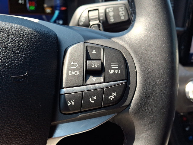 Used 2020 Ford Explorer Platinum w/ Premium Technology Package AWD/4WD image 22