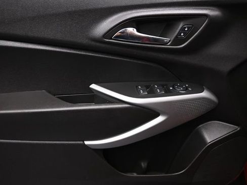 Used 2024 Chevrolet Trax RS w/ Driver Confidence Package FWD image 7