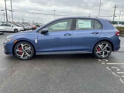 New 2026 Volkswagen GTI SE image 4