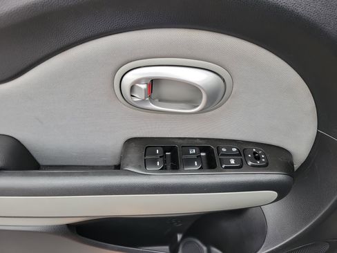 Used 2015 Kia Soul image 7