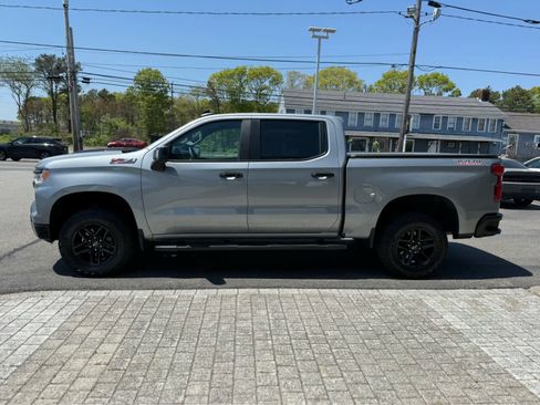 Used 2024 Chevrolet Silverado 1500 LT Trail Boss w/ Convenience Package II AWD/4WD image 5