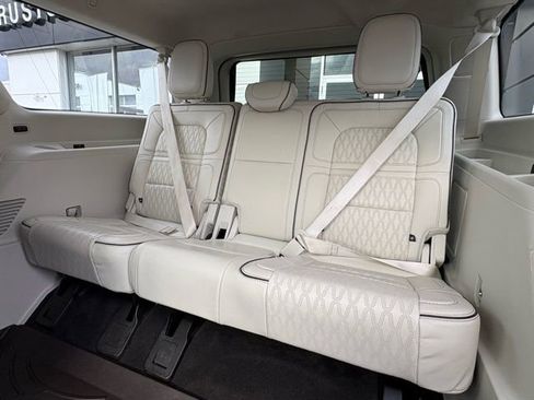 Used 2021 Lincoln Navigator L Black Label w/ Special Edition Package image 30