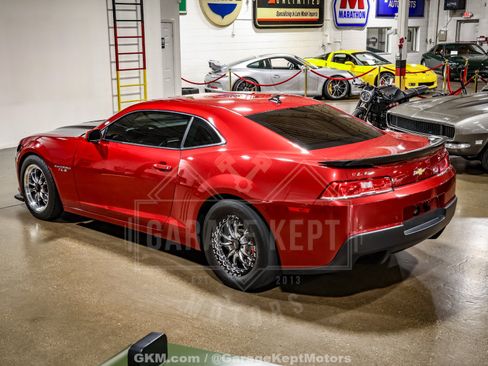 Used 2015 Chevrolet Camaro SS w/ SS Performance Package RWD image 6