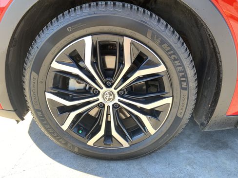 Used 2023 Toyota Crown image 50