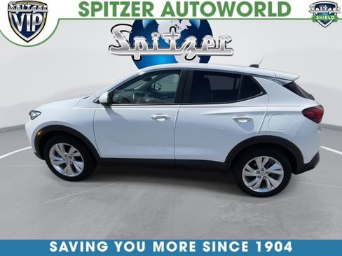 Certified 2024 Buick Encore GX Preferred w/ Advanced Technology Package FWD image 6