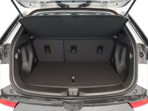 Used 2023 Chevrolet Bolt EUV Premier image 21