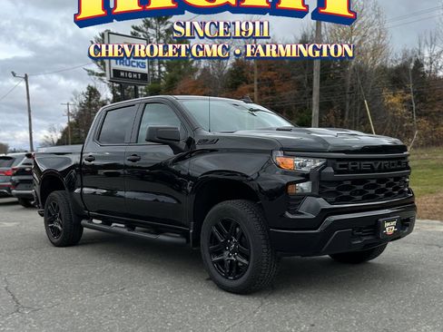 Used 2025 Chevrolet Silverado 1500 Custom Trail Boss w/ Turbomax Blackout Package image 1