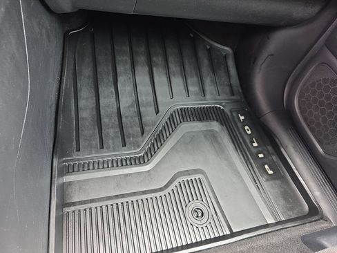 Certified 2023 Honda Pilot Sport image 17