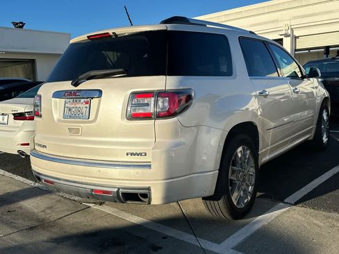 Used 2015 GMC Acadia Denali image 2