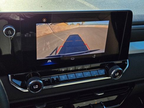 Certified 2024 Chevrolet Colorado LT w/ LT Convenience Package image 21