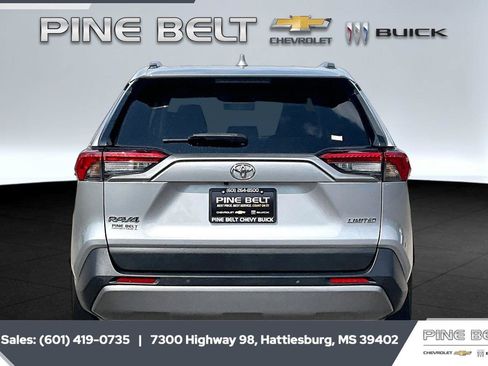 Used 2021 Toyota RAV4 Limited FWD image 4