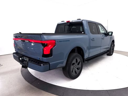Used 2023 Ford F150 Lightning Lariat AWD/4WD image 17