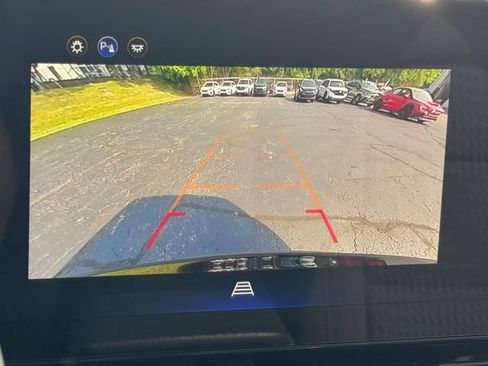 Used 2025 Chevrolet Equinox LT AWD/4WD image 16