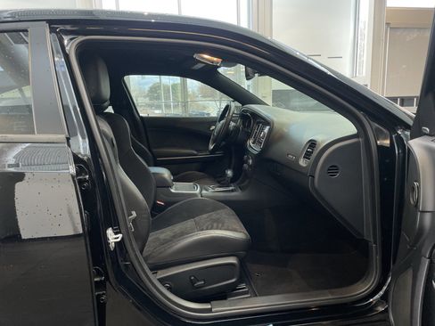 Used 2020 Dodge Charger Scat Pack image 38