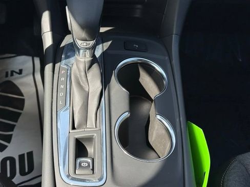 Used 2022 Chevrolet Equinox LT FWD image 22