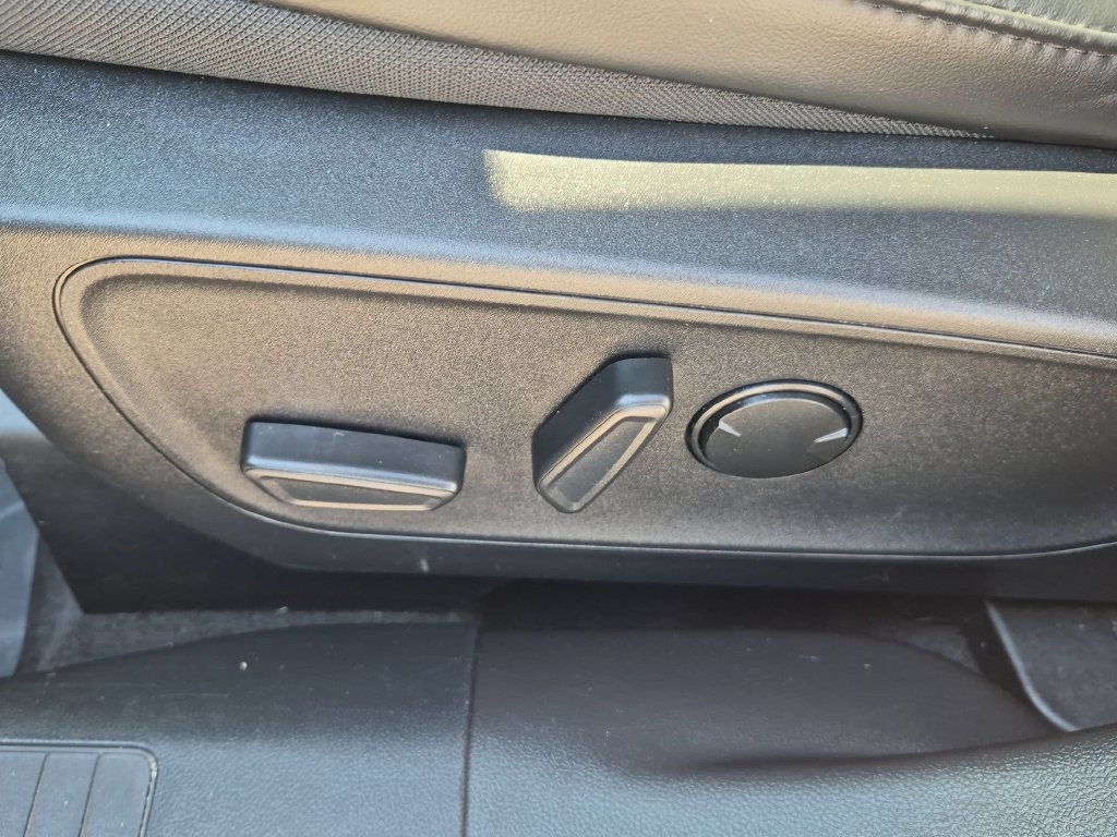 Used 2026 Ford Escape ST-Line FWD image 14