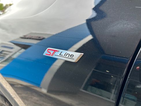 Used 2025 Ford Escape ST-Line AWD/4WD image 3