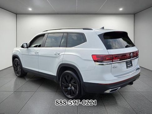 Certified 2024 Volkswagen Atlas SE AWD/4WD image 3