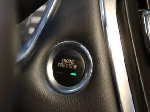 Used 2021 Chevrolet Traverse LS FWD image 24