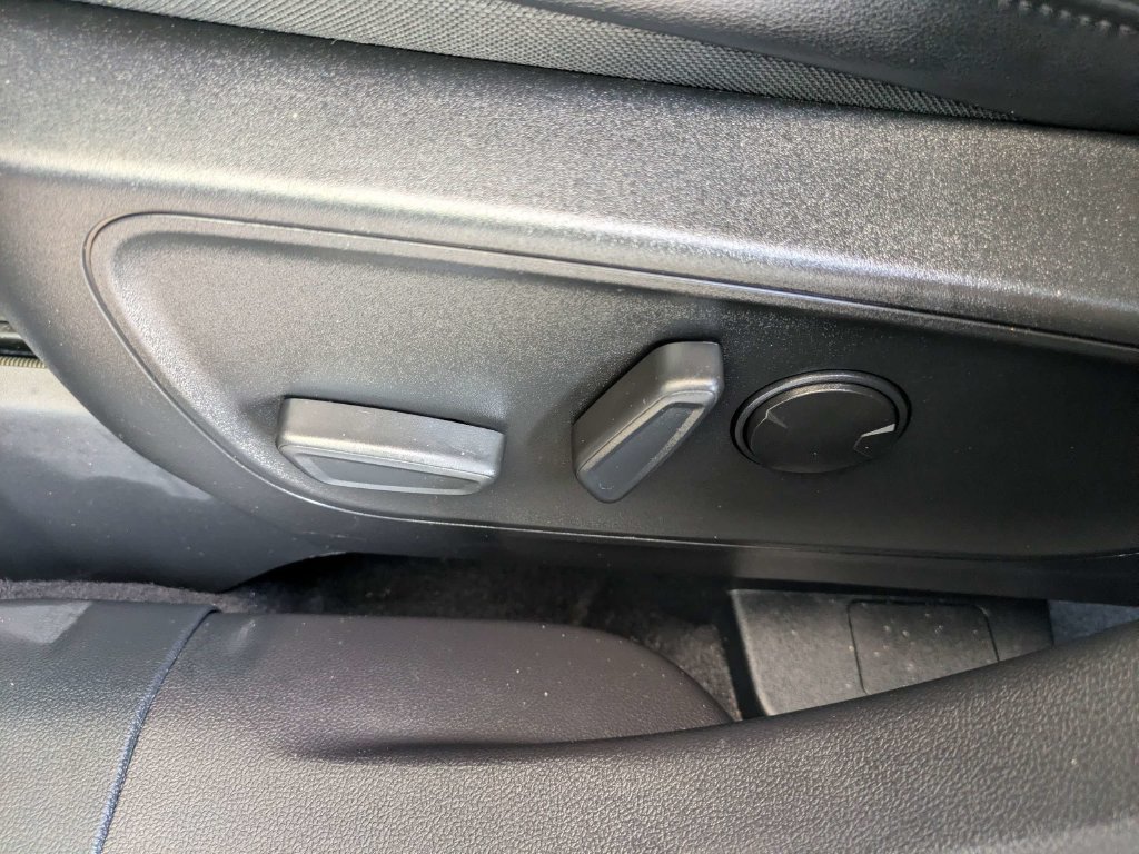 Used 2023 Ford Escape ST-Line w/ Tech Pack #1 FWD image 20