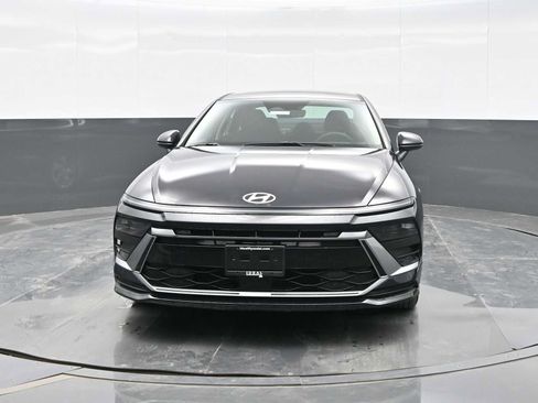 Used 2025 Hyundai Sonata SE FWD image 3
