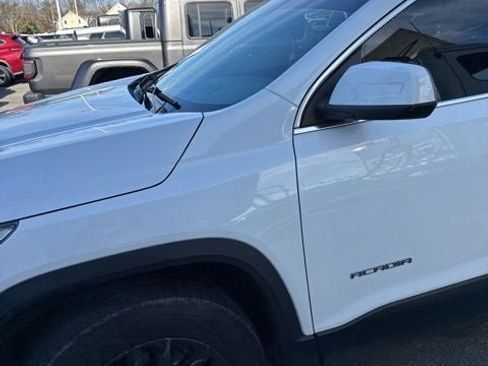 Used 2019 GMC Acadia SLT image 7