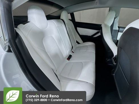 Used 2020 Tesla Model 3 Standard Range Plus image 27