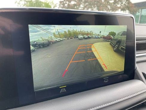 Used 2024 Chevrolet Tahoe LT AWD/4WD image 19