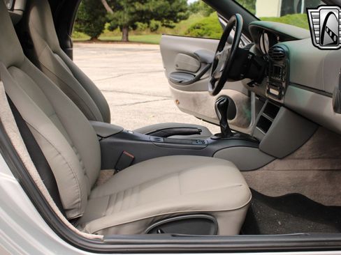 Used 1998 Porsche Boxster image 19