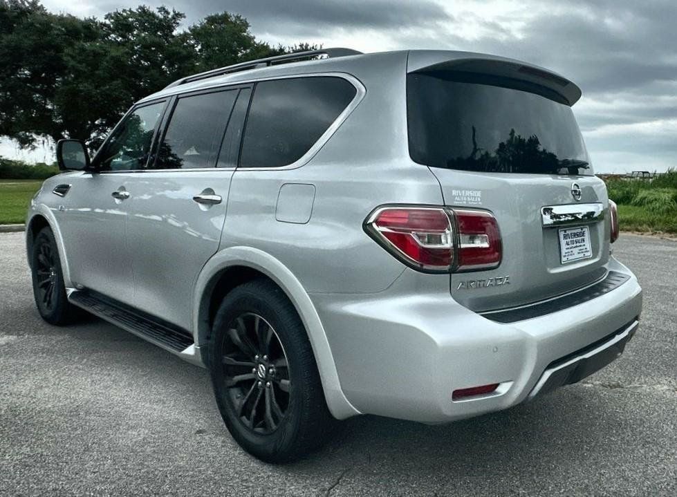 Used 2020 Nissan Armada Platinum w/ Captain's Chairs Package RWD image 5