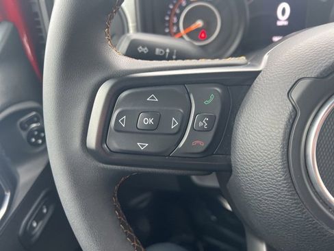 Used 2024 Jeep Wrangler Willys image 7