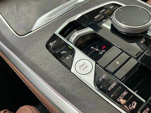 Used 2026 BMW X5 xDrive50e w/ M Sport Package image 21