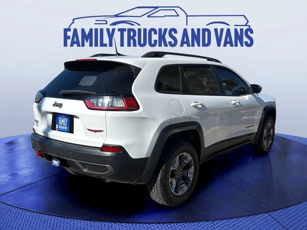 Used 2019 Jeep Cherokee Trailhawk AWD/4WD image 5