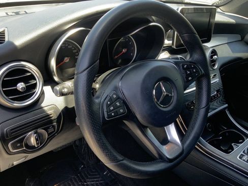 Used 2018 Mercedes-Benz GLC 300 image 9