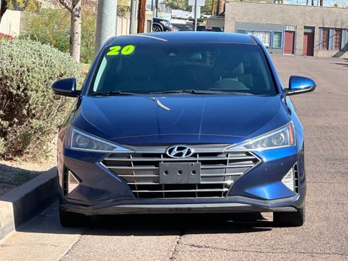 Used 2020 Hyundai Elantra SEL image 2