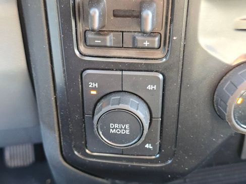 Used 2025 Ford F350 XLT image 25