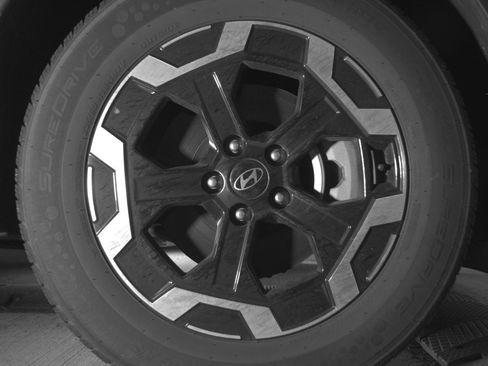 Used 2025 Hyundai Santa Fe SEL FWD image 13
