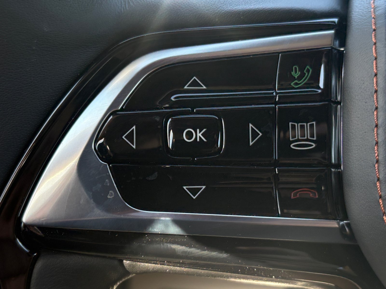 New 2026 Jeep Grand Cherokee Summit AWD/4WD image 22