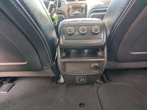 Used 2017 Chevrolet Traverse LT AWD/4WD image 13