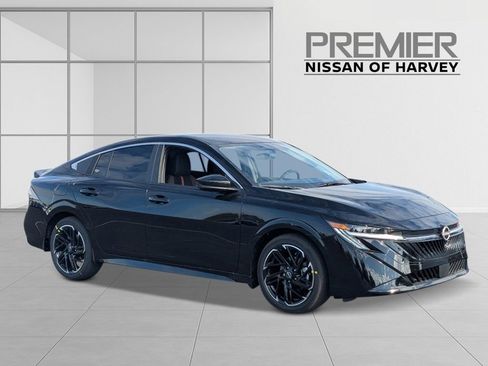 New 2026 Nissan Sentra SR w/ Floor Mat Package FWD image 7